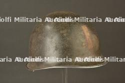 Casque à insigne. — miniature 4