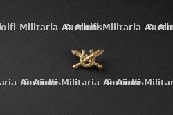 Ensemble d'insignes divers — miniature 22