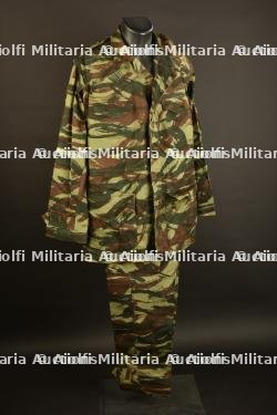 Veste et pantalon camouflés TTA 47