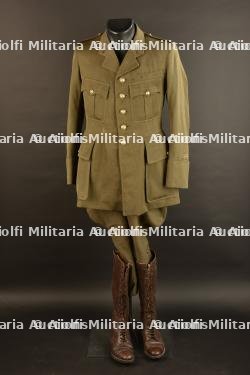 Ensemble uniforme officier français — photo 1