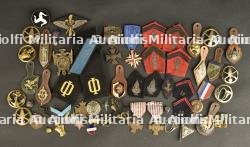 Ensemble d'insignes et décorations français