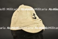 Casquette de la marine japonaise.