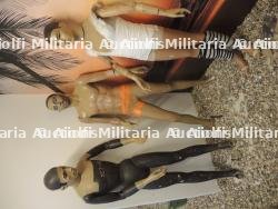 Lot de mannequins homme.