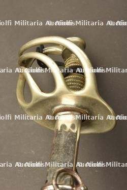 Sabre d'officier Mle 1882 monogrammé avec dragonne grande tenue — photo 3
