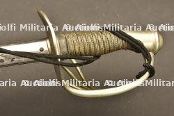 Sabre d'officier Mle 1882 monogrammé avec dragonne grande tenue — miniature 4