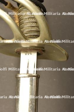Sabre d'officier Mle 1882 monogrammé avec dragonne grande tenue — miniature 6