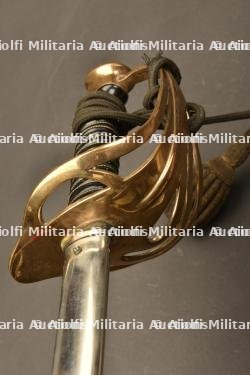 Sabre d'officier de cavalerie légère avec sa dragonne — miniature 3