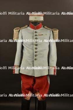 Uniforme de capitaine du 11ème Chasseurs — miniature 37