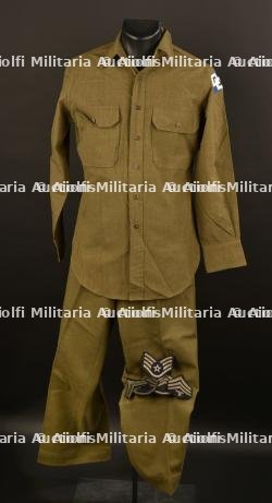 Ensemble d'uniforme US