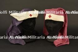 Coiffes d'auxiliaire féminin de la Croix Rouge US — miniature 1