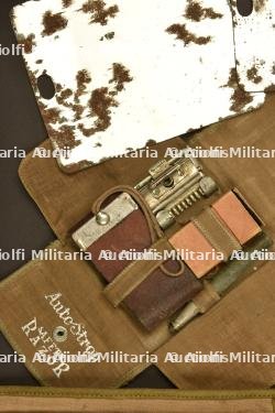 Trousse de toilette d'officier US — miniature 6