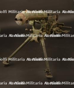 Mitrailleuse Inde Maxim Mdl 24 sur affût. Catégorie C9