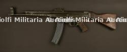 Pistolet mitrailleur MP43 utilisé par Brad Pitt dans le film Fury. Catégorie C9