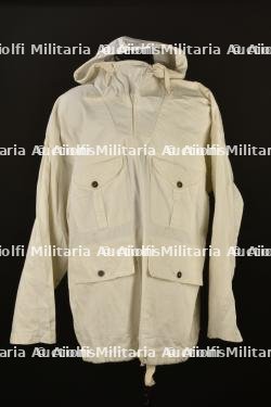 Sur-veste de camouflage hivernal britannique. British winter camouflage overcoat
