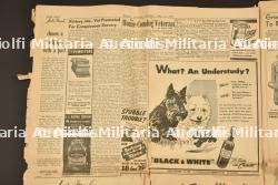Journal Boston Traveler titrant la fin de la guerre en Europe. Boston Traveler newspaper with the end of the war in Europe — miniature 10