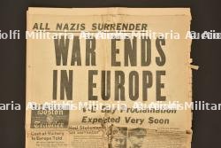 Journal Boston Traveler titrant la fin de la guerre en Europe. Boston Traveler newspaper with the end of the war in Europe — photo 14