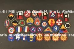 Divers insignes US. Various US badges — miniature 1