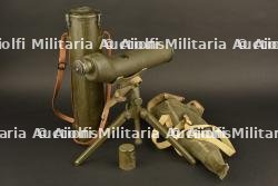 Lunette d'observation M-49 et son trépied. M-49 spotting scope and its tripod — miniature 9