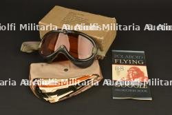 Lunettes de vol B-8 en boite. B-8 flight Glasses in box. — photo 1