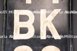 Plaque d'immatriculation civile. Civil registration plate. — photo 8