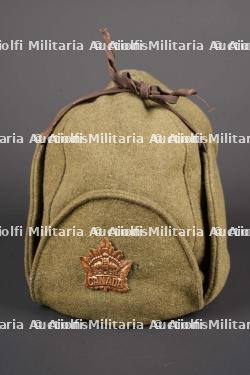 Bonnet canadien. Canadian cap. — miniature 2