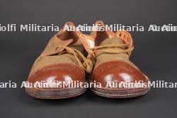 Chaussure tropicale canadienne. Canadian tropical shoes. — miniature 3
