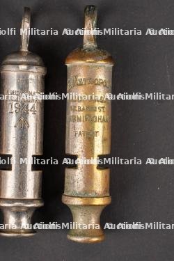 Sifflets britannique. British whistles. — miniature 5