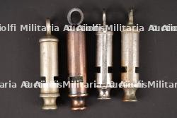 Sifflets britannique. British whistles. — miniature 6