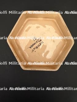 Cendrier amitiés Franco Britannique. Franco-British friendship ashtray. — photo 2