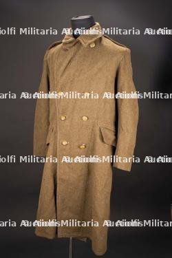 Manteau britannique. British coat.