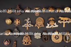 Cap badge britannique. British cap badge. — miniature 2