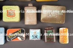 Accessoires britannique. British accessories group. — miniature 4