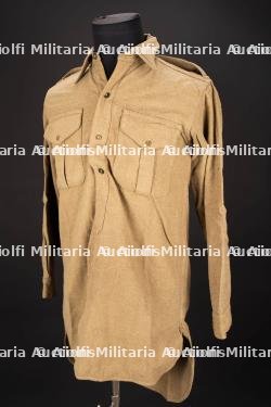 Chemise britannique. British shirt.
