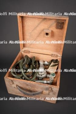 Apparatus Oxygen. Oxygen apparatus.