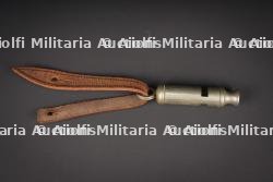 Sifflet britannique. British whistles — miniature 4