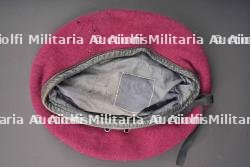 Béret amarante de parachutiste britannique. British maroon paratrooper beret.