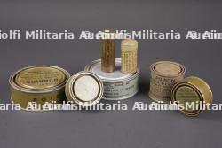 Boites d'alcohol US. US alcohol tins.