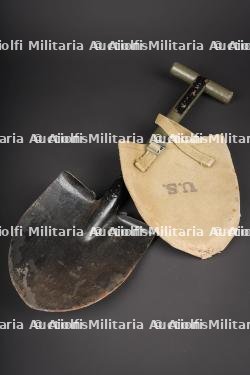 Pelle en T US. US T-handled shovel
