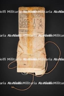 Accessoires de désalinisation de l'eau USAAF. USAAF water desalination accessories.