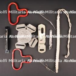 Accessoires de parachute. Parachute accessories lot.