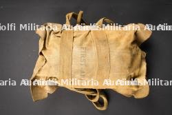 Pochette First Aid parachutiste. Paratrooper First Aid pouch.