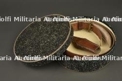 Très bel ensemble Feldbinde et porte poignard d'officier prussien dans sa boite. Fine set comprising Prussian officer’s Feldbinde and dagger hanger in its original box