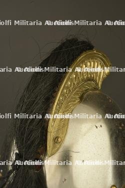 Casque à cimier et crinière de chasseur à cheval. Crested helmet with horsehair plume of a Chasseur à Cheval trooper — miniature 5