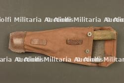 Outil Seurre dans sa housse cachou. Seurre tool in its khaki treated cover — photo 1