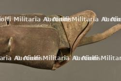 Fer de pioche français 1939 avec étui cuir 1927. French 1939 pickaxe head with 1927 leather carrier — photo 2