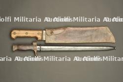 Baionnette Berthier 1892 et machette française. Berthier Model 1892 bayonet and French machete