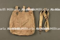 Sac à pain allemand régimenté et sangle. Regimentally marked German bread bag with strap — miniature 6