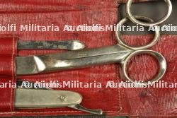 Brassard et trousse d'infirmier français. French medic’s armband and medical pouch — miniature 4