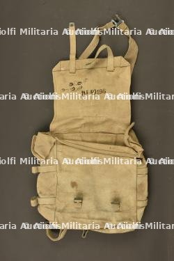 Equipements Mills belges havresac et bretelles. Belgian Mills equipment backpack and shoulder straps — miniature 3