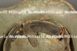 Casque allemand M1916 à impact. German Model 1916 helmet with impact damage — photo 2